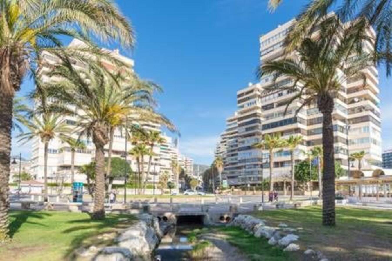 Playamar Waterfront Exclusive Apartment And Views Tower 2 Fl 14 Торемолинос Екстериор снимка