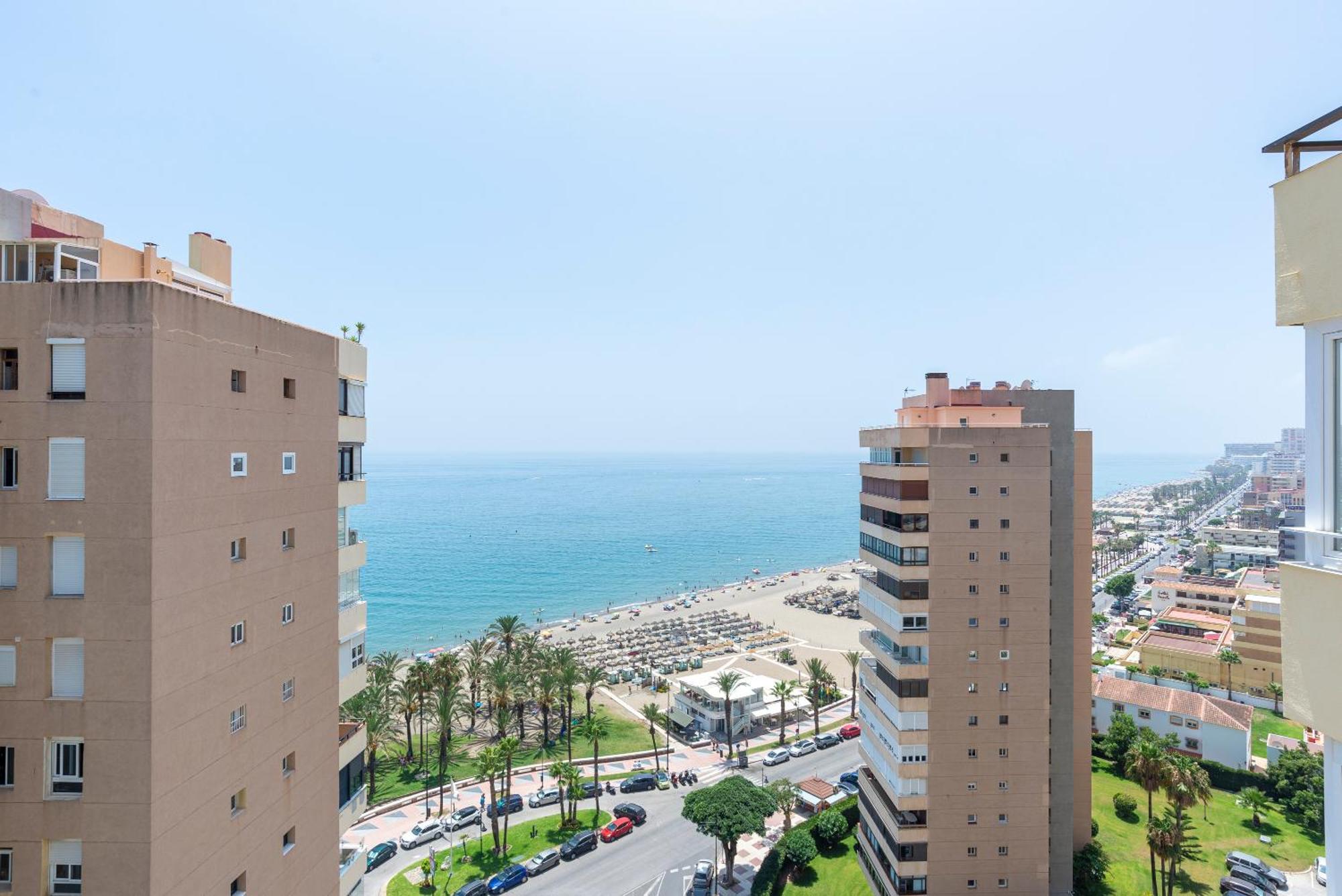 Playamar Waterfront Exclusive Apartment And Views Tower 2 Fl 14 Торемолинос Екстериор снимка
