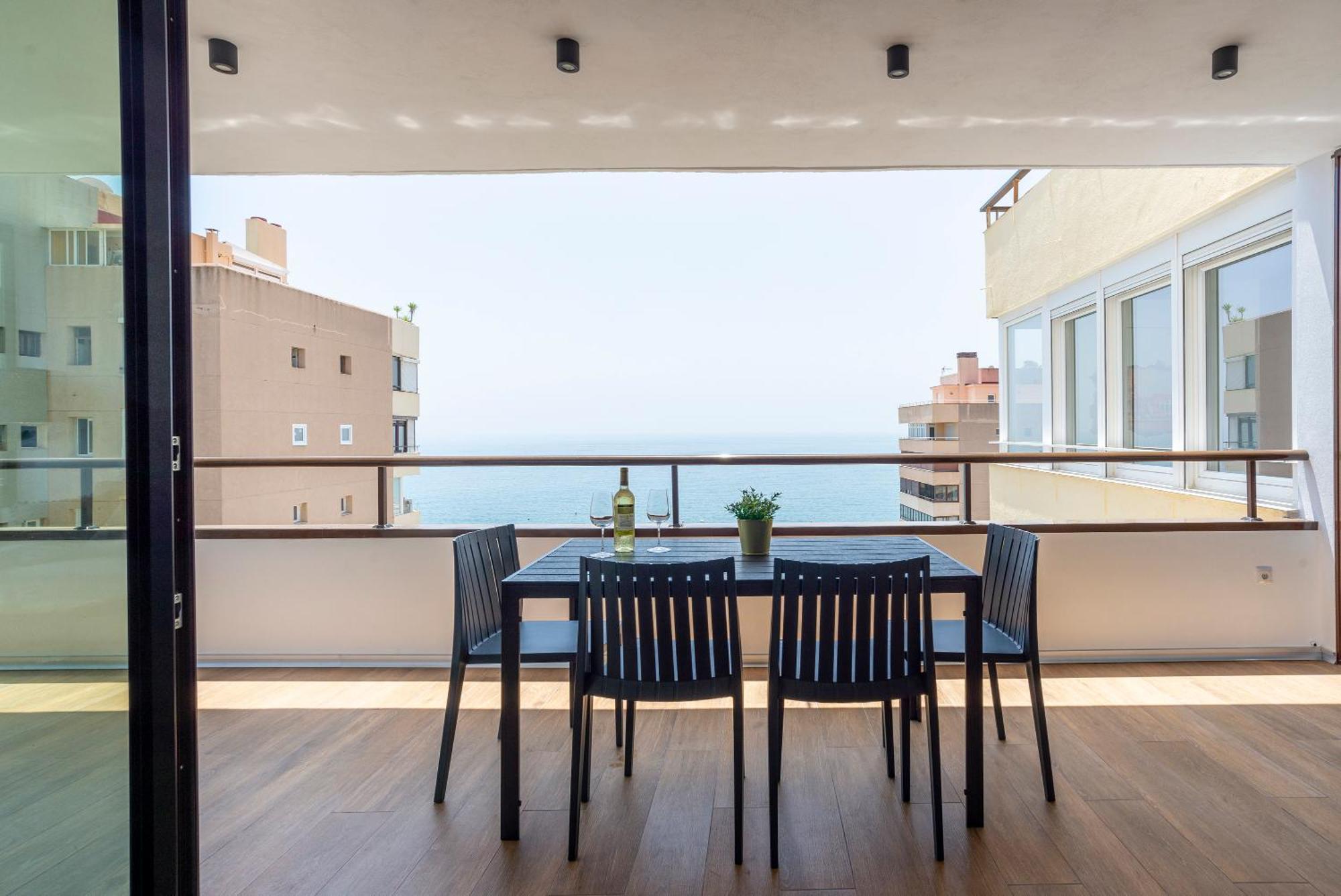 Playamar Waterfront Exclusive Apartment And Views Tower 2 Fl 14 Торемолинос Екстериор снимка