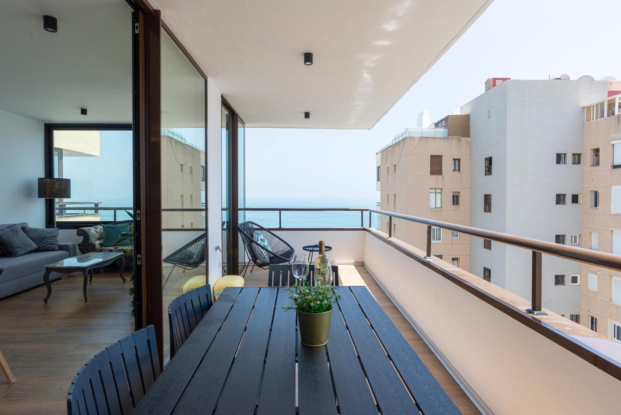 Playamar Waterfront Exclusive Apartment And Views Tower 2 Fl 14 Торемолинос Екстериор снимка