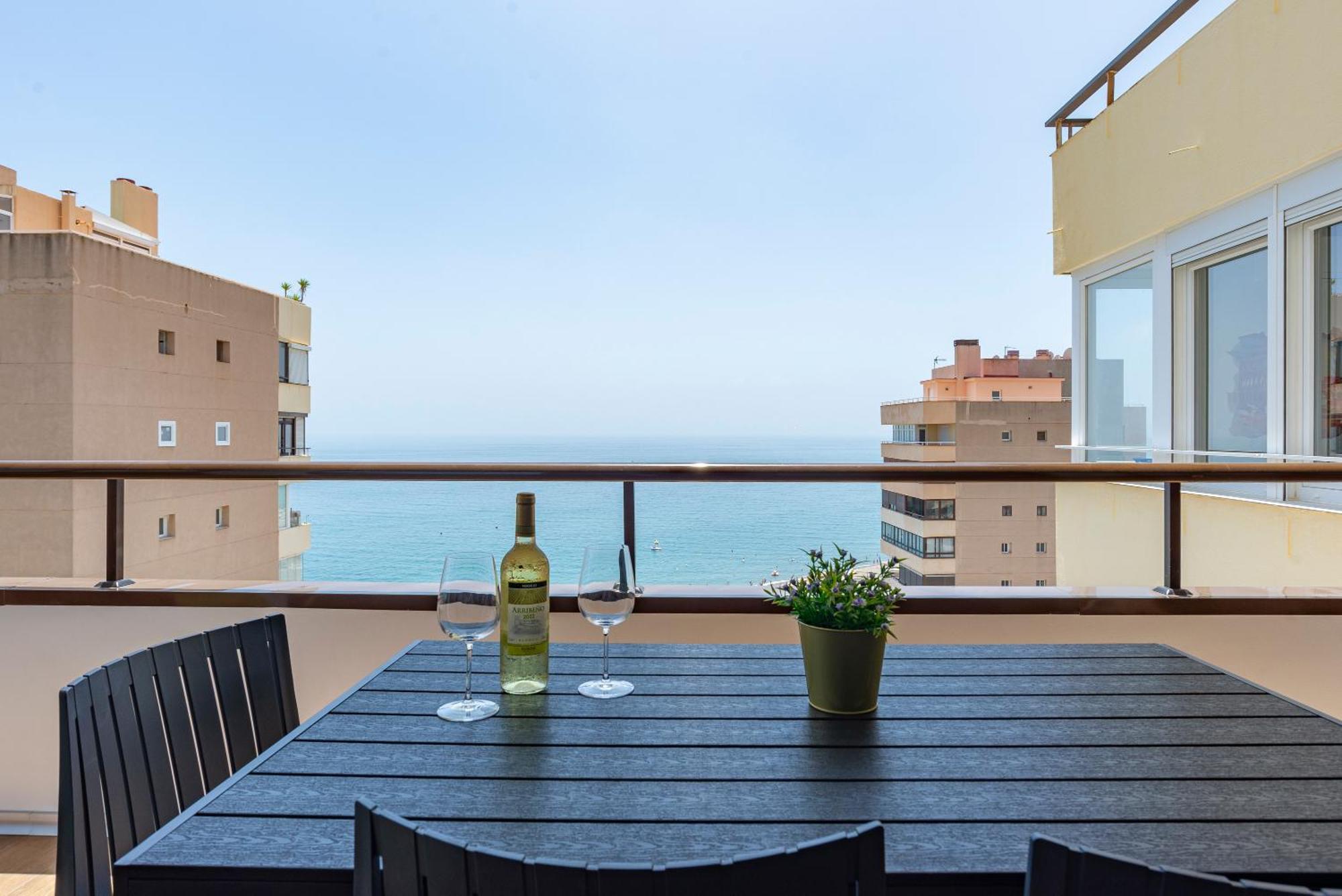 Playamar Waterfront Exclusive Apartment And Views Tower 2 Fl 14 Торемолинос Екстериор снимка