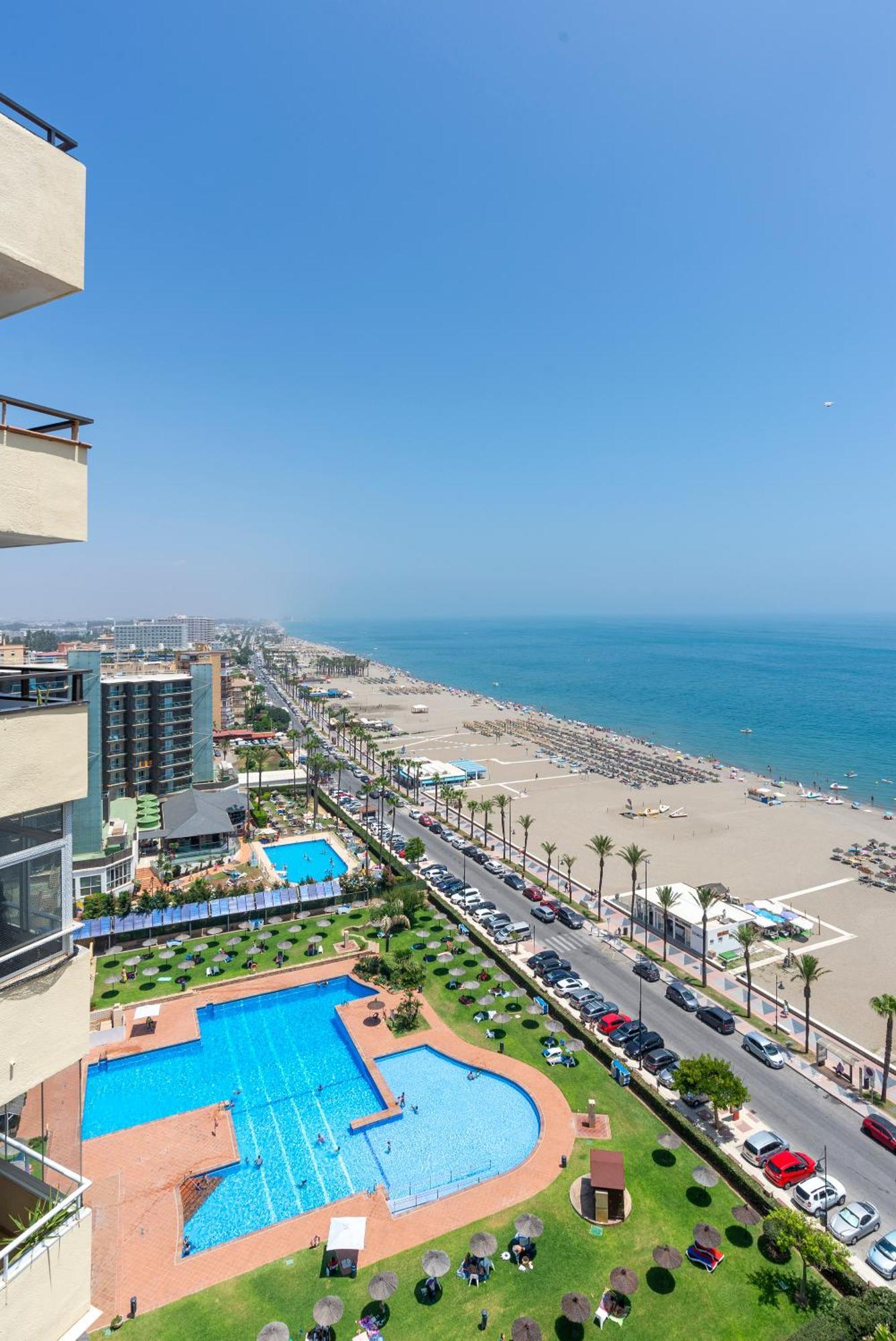 Playamar Waterfront Exclusive Apartment And Views Tower 2 Fl 14 Торемолинос Екстериор снимка