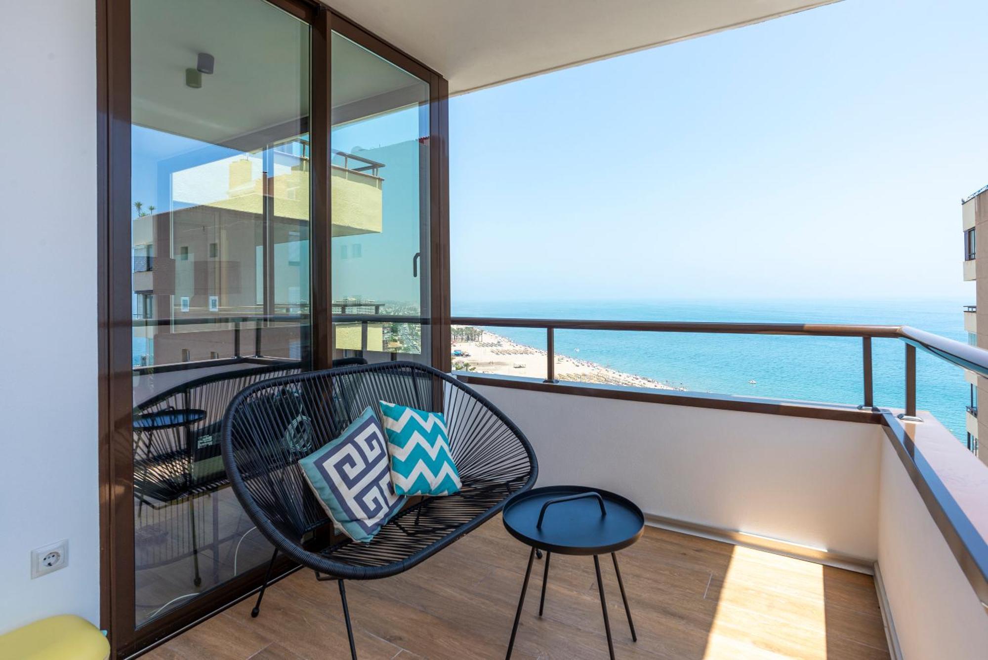 Playamar Waterfront Exclusive Apartment And Views Tower 2 Fl 14 Торемолинос Екстериор снимка