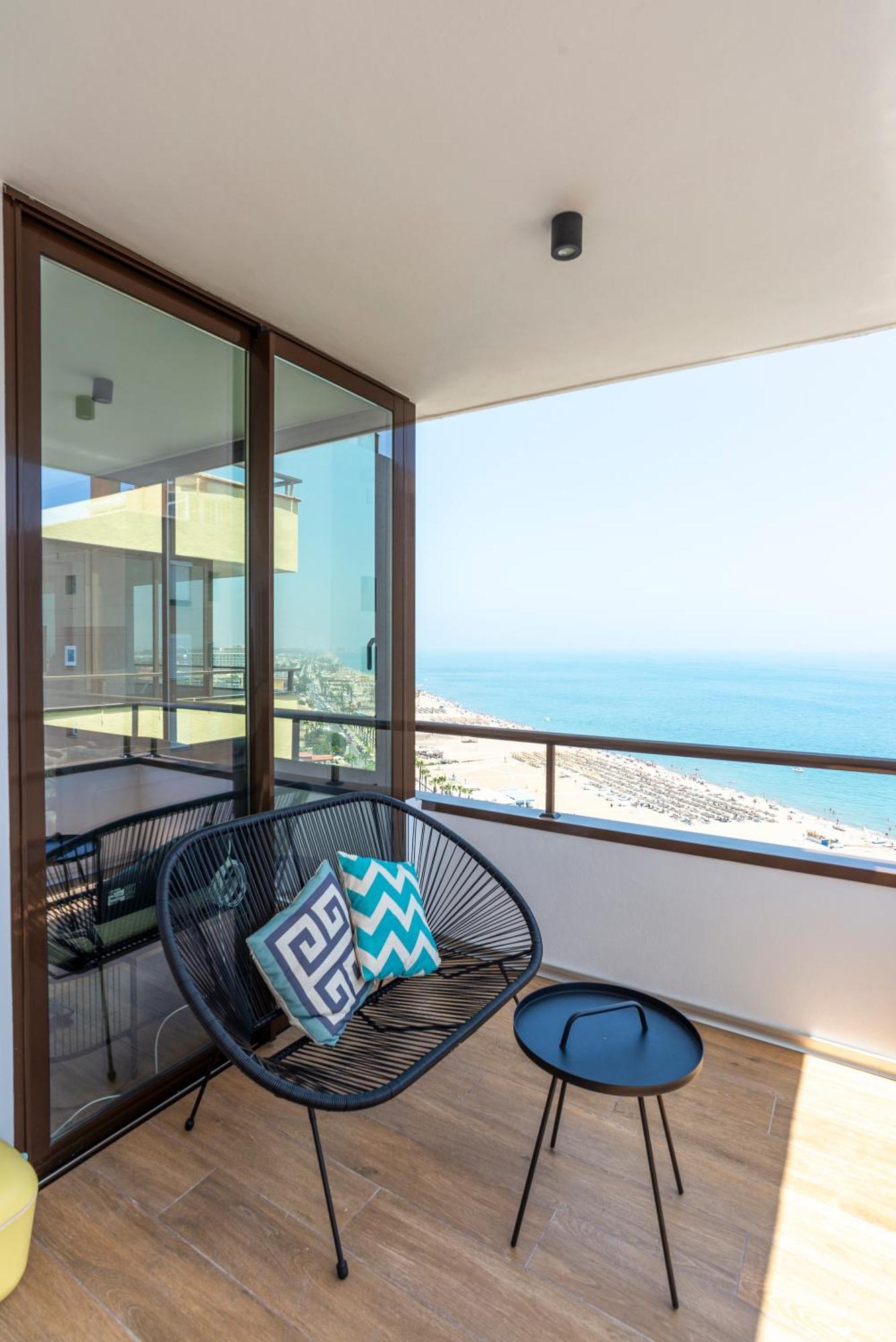Playamar Waterfront Exclusive Apartment And Views Tower 2 Fl 14 Торемолинос Екстериор снимка