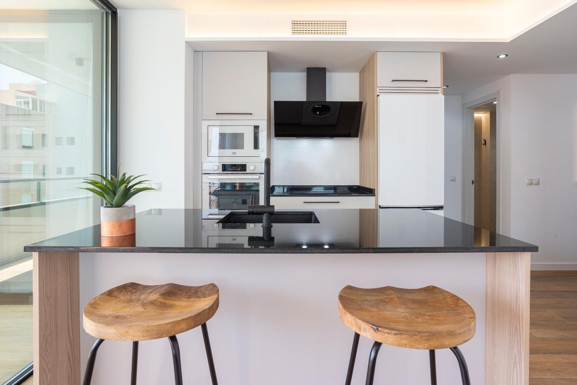 Playamar Waterfront Exclusive Apartment And Views Tower 2 Fl 14 Торемолинос Екстериор снимка